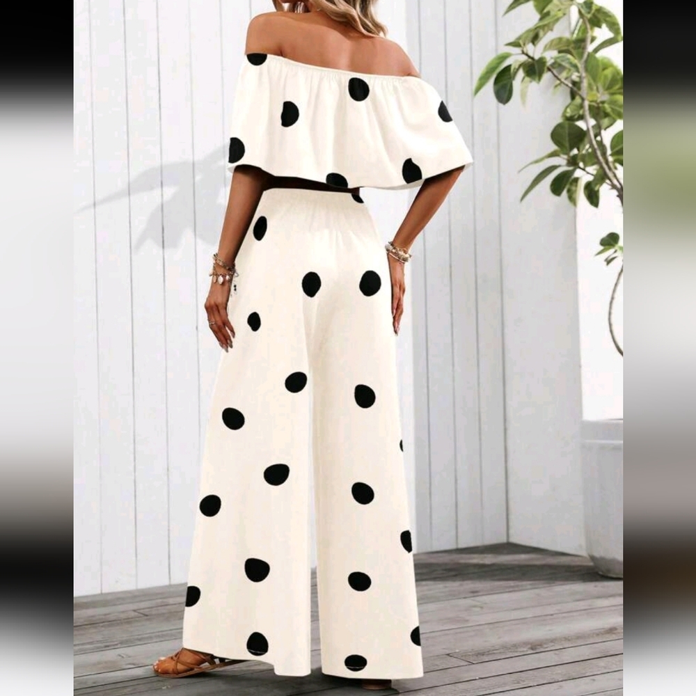 Clasi Off-The-Shoulder Polka Dot Print 2 Pieces Set (Asymmetric Floral Cut - Picture 4 of 5